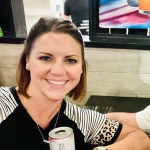 Meet your Posher, Stacy